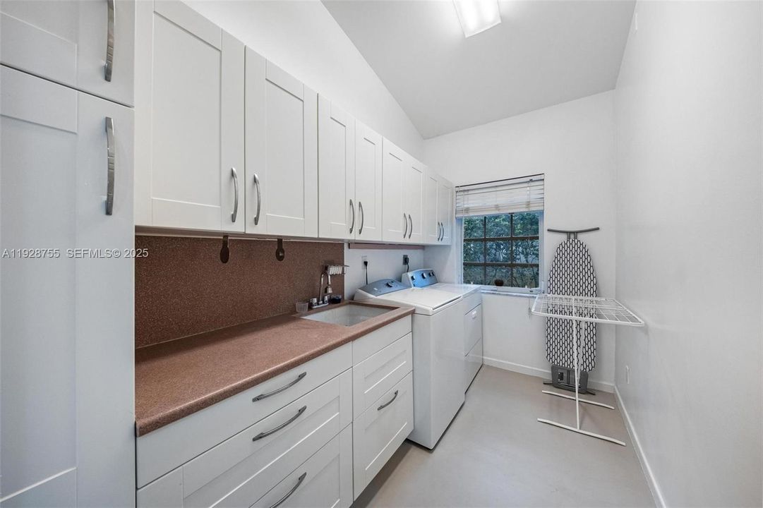 В аренду: $20,000 (5 спален, 3 ванн, 3442 Квадратных фут)