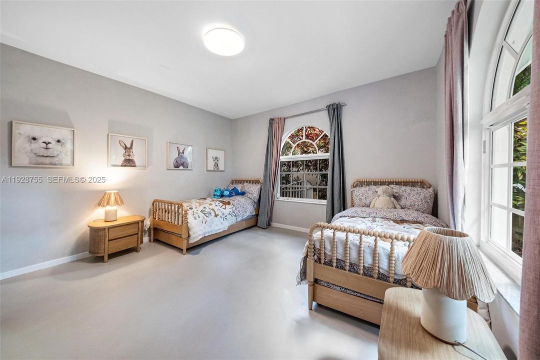 В аренду: $20,000 (5 спален, 3 ванн, 3442 Квадратных фут)