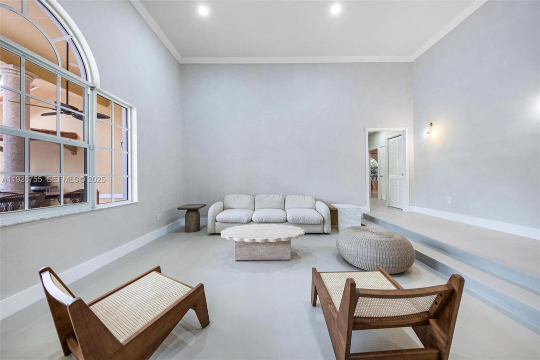 В аренду: $20,000 (5 спален, 3 ванн, 3442 Квадратных фут)