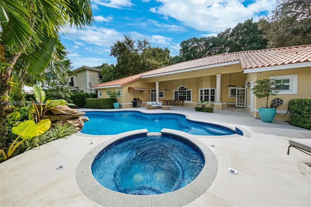 В аренду: $20,000 (5 спален, 3 ванн, 3442 Квадратных фут)