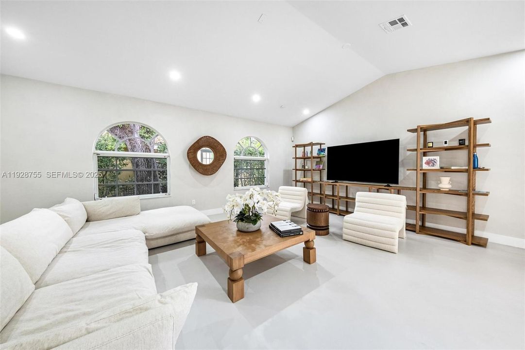 В аренду: $20,000 (5 спален, 3 ванн, 3442 Квадратных фут)