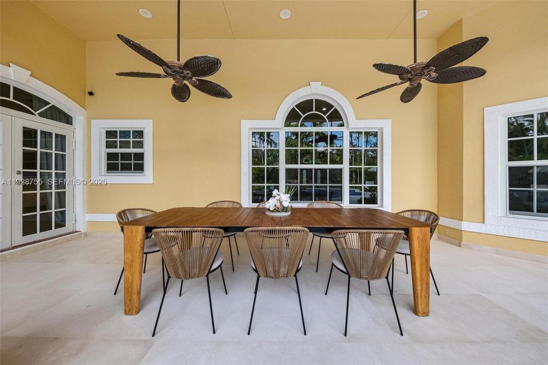 В аренду: $20,000 (5 спален, 3 ванн, 3442 Квадратных фут)