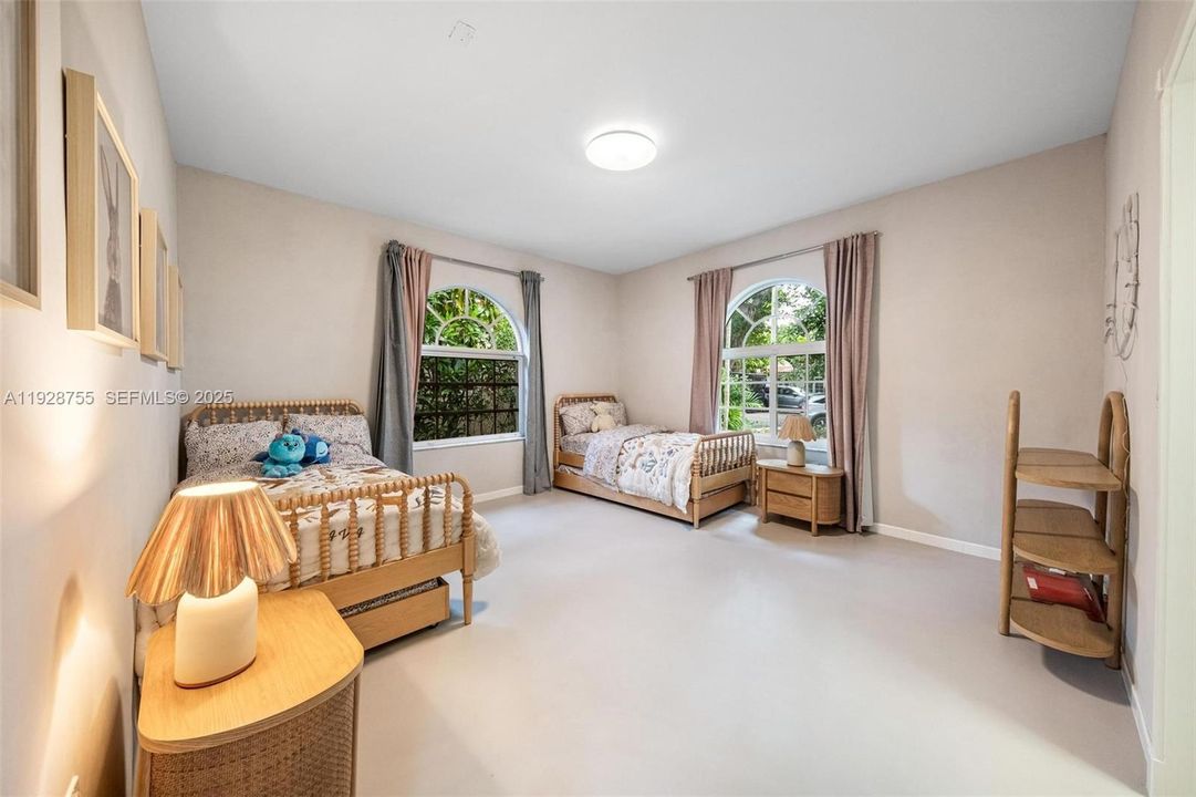 В аренду: $20,000 (5 спален, 3 ванн, 3442 Квадратных фут)