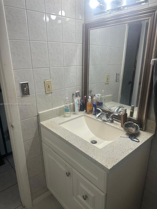 En Renta: $2,500 (2 camas, 2 baños, 980 Pies cuadrados)