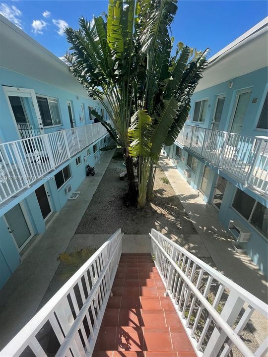 待售: $250,000 (0 贝兹, 1 浴室, 440 平方英尺)