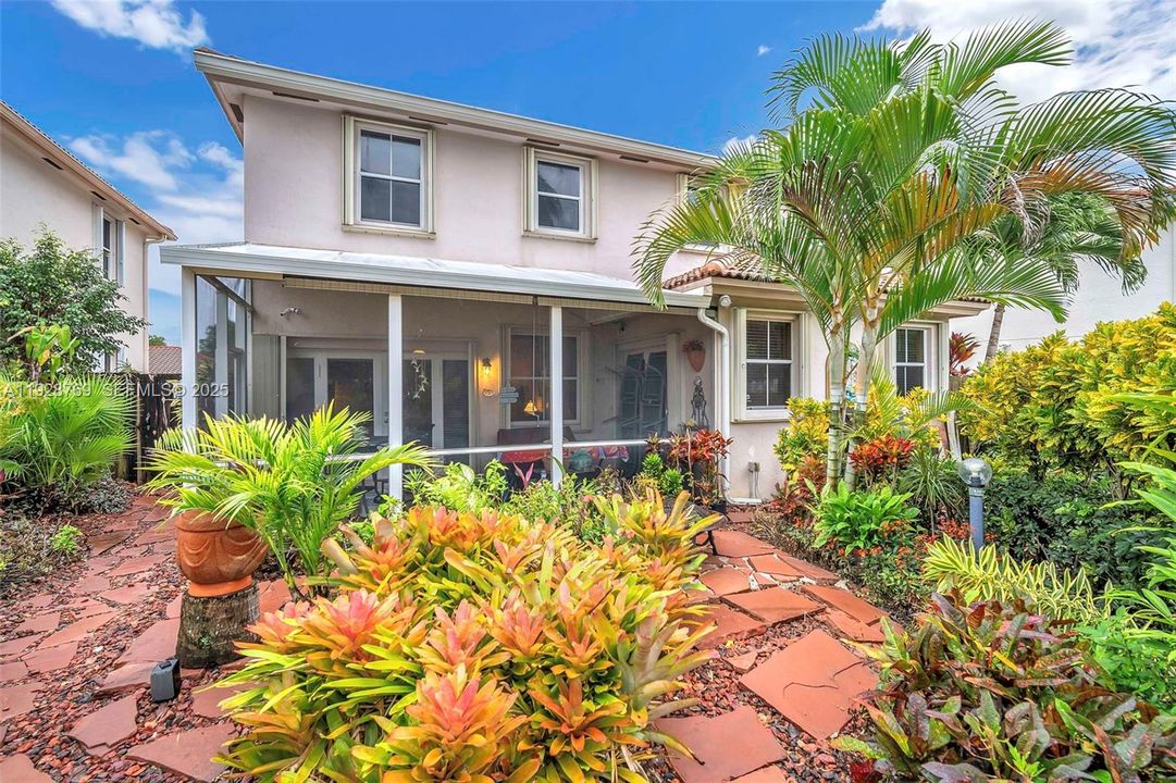 En Venta: $595,000 (3 camas, 2 baños, 2034 Pies cuadrados)