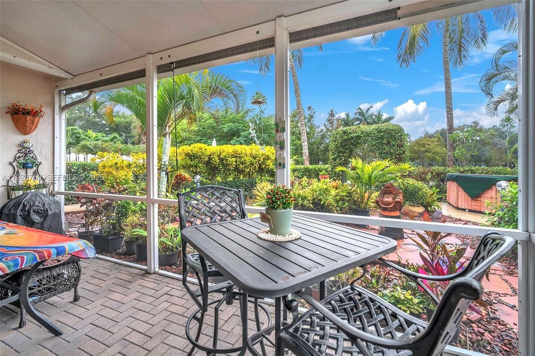 En Venta: $595,000 (3 camas, 2 baños, 2034 Pies cuadrados)