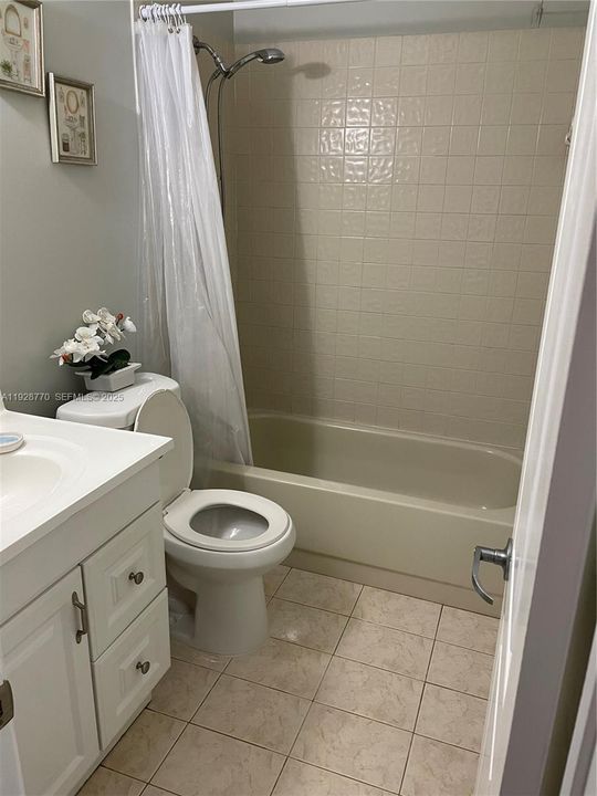 En Renta: $2,000 (2 camas, 2 baños, 950 Pies cuadrados)