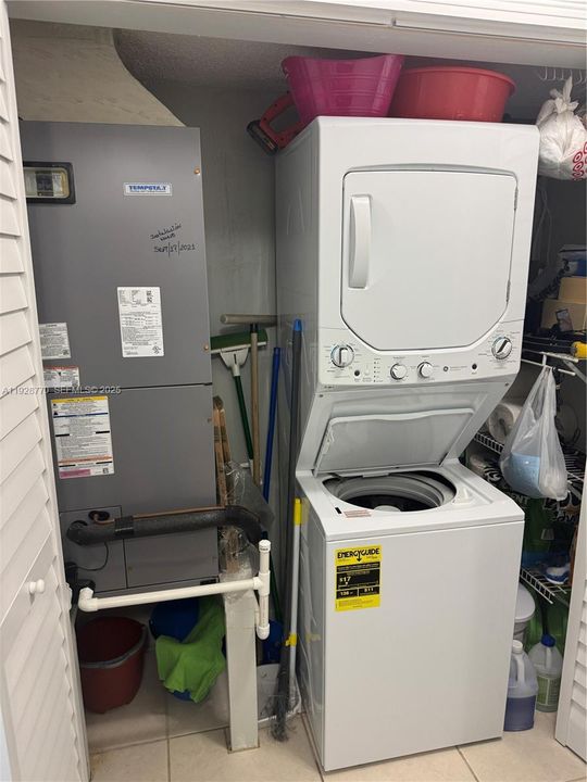 En Renta: $2,000 (2 camas, 2 baños, 950 Pies cuadrados)