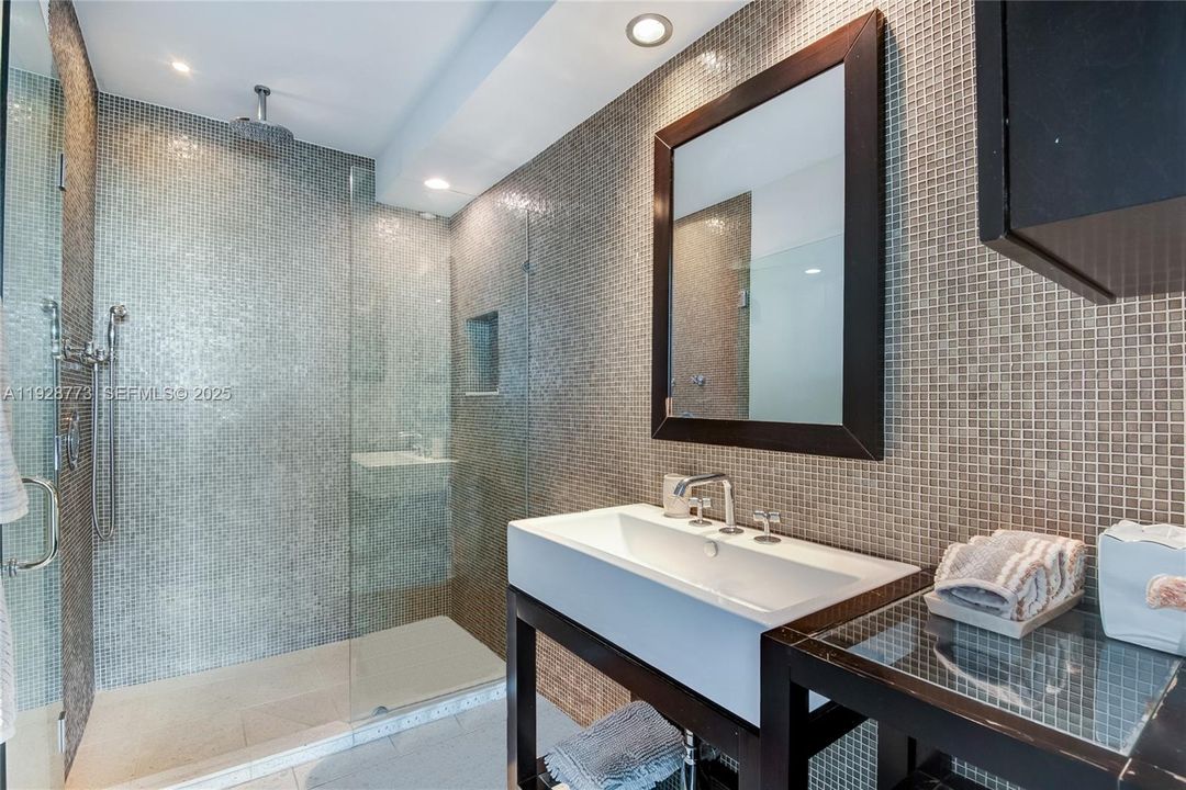 En Venta: $1,150,000 (2 camas, 2 baños, 1197 Pies cuadrados)