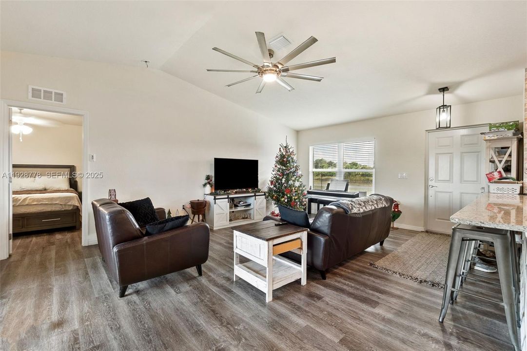 For Rent: $2,200 (3 beds, 2 baths, 0 Square Feet)