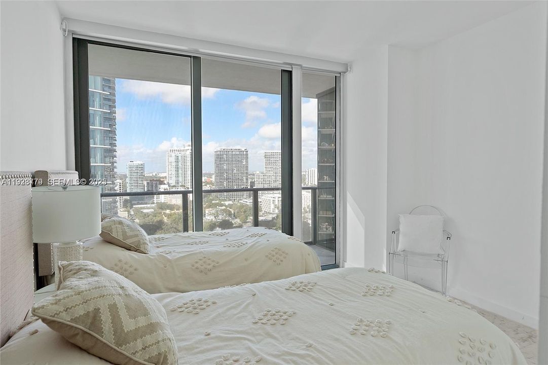 В аренду: $8,750 (3 спален, 3 ванн, 1526 Квадратных фут)