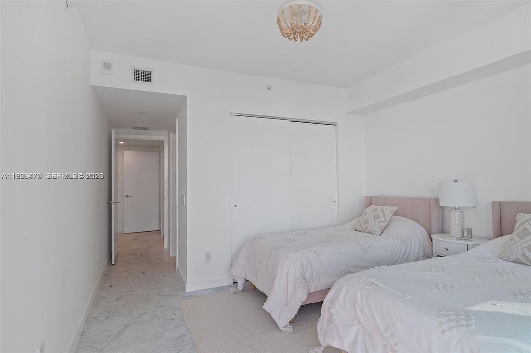 В аренду: $8,750 (3 спален, 3 ванн, 1526 Квадратных фут)