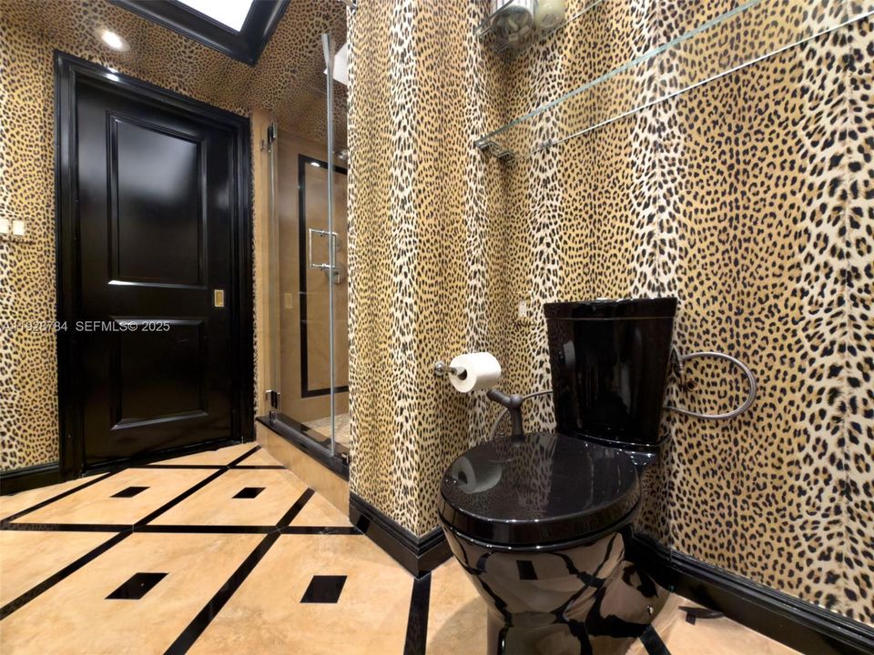 На продажу: $589,000 (2 спален, 2 ванн, 1780 Квадратных фут)