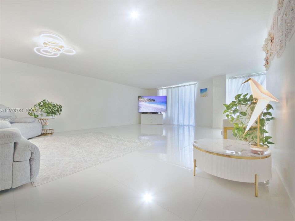 На продажу: $589,000 (2 спален, 2 ванн, 1780 Квадратных фут)