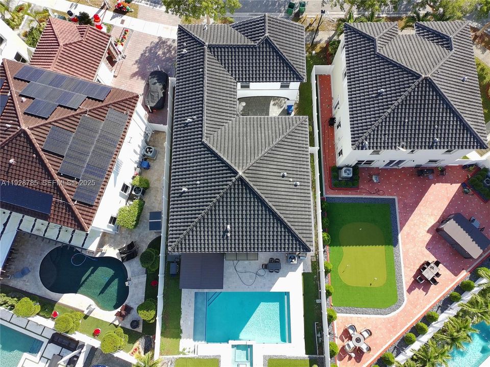 En Venta: $1,100,000 (5 camas, 5 baños, 3344 Pies cuadrados)