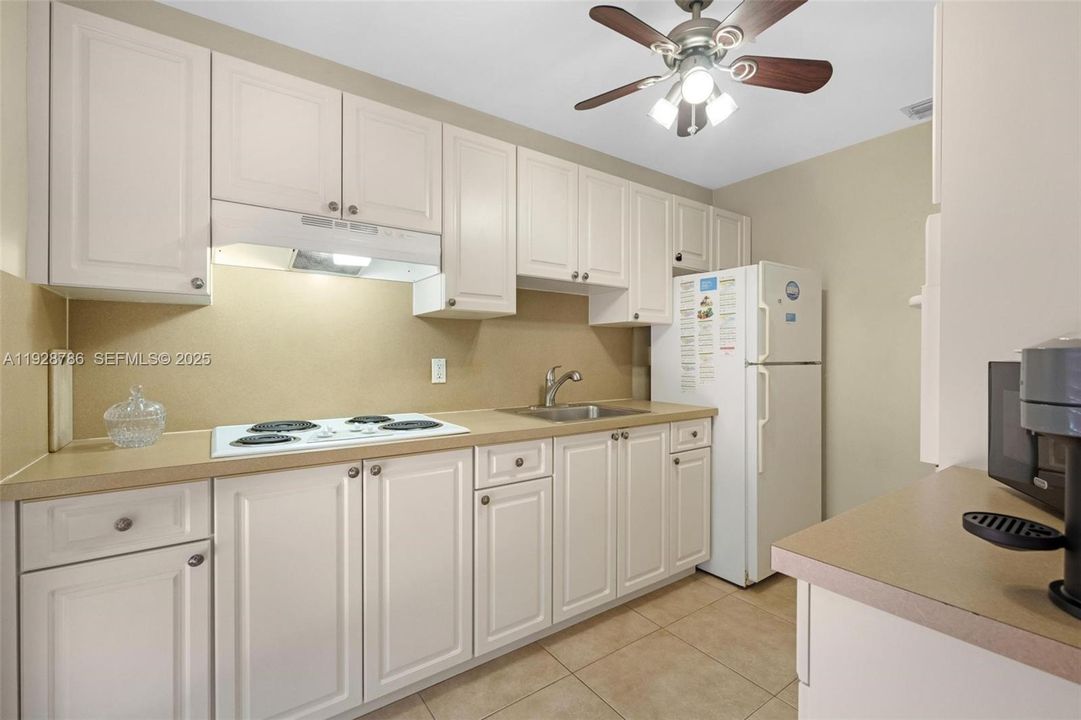 На продажу: $725,000 (0 спален, 0 ванн, 1828 Квадратных фут)