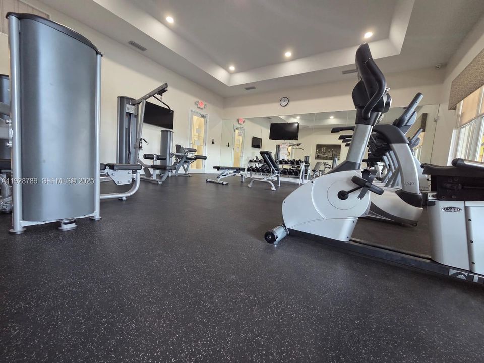 В аренду: $4,999 (5 спален, 4 ванн, 2759 Квадратных фут)