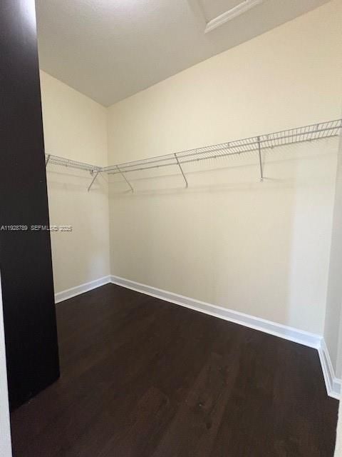 В аренду: $4,999 (5 спален, 4 ванн, 2759 Квадратных фут)