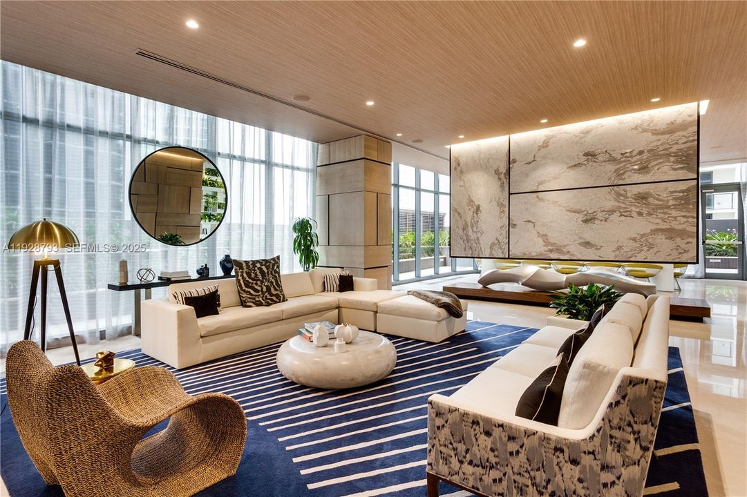 В аренду: $6,000 (2 спален, 2 ванн, 1048 Квадратных фут)