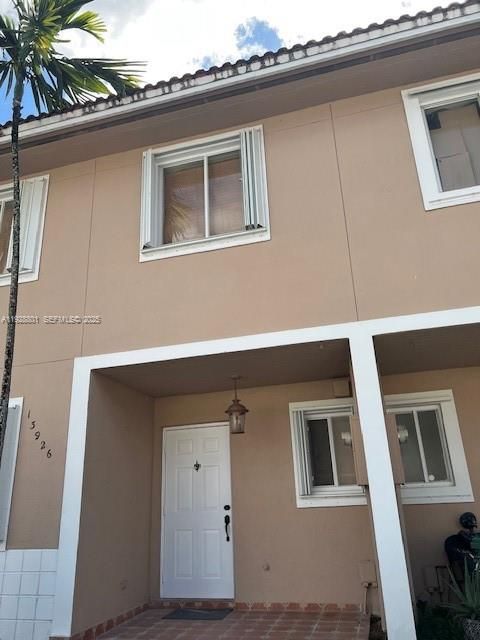 En Renta: $2,650 (3 camas, 2 baños, 1270 Pies cuadrados)