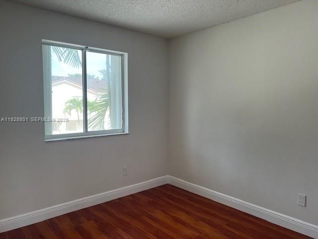 En Renta: $2,650 (3 camas, 2 baños, 1270 Pies cuadrados)