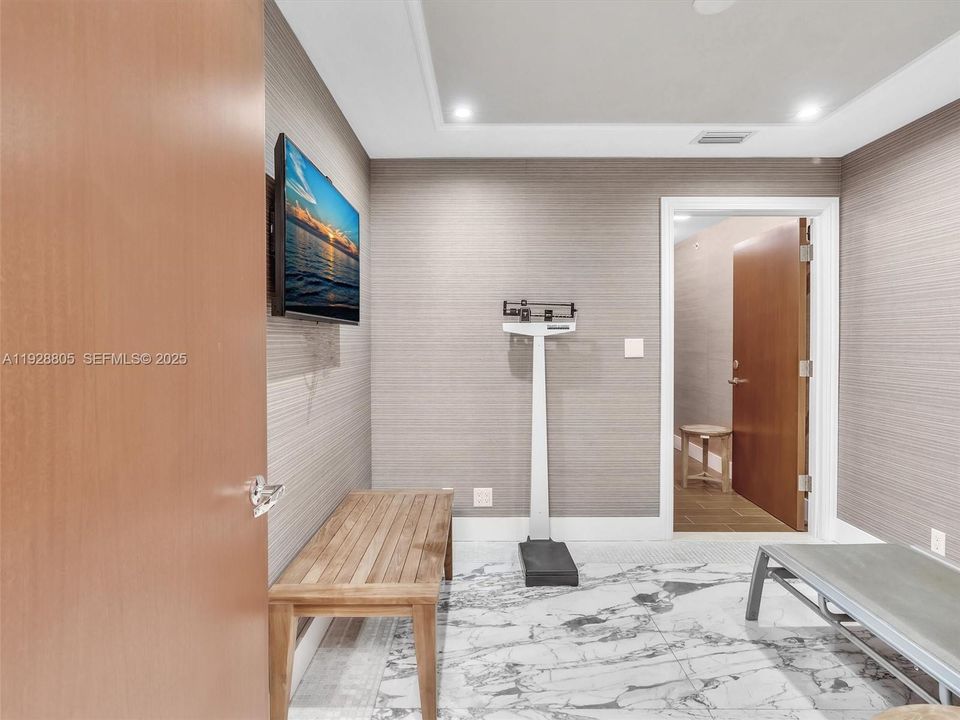 待售: $890,000 (2 贝兹, 2 浴室, 1887 平方英尺)