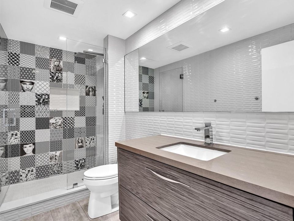 待售: $890,000 (2 贝兹, 2 浴室, 1887 平方英尺)