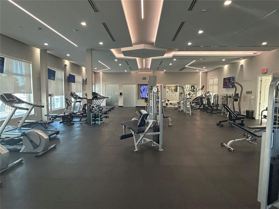 For Rent: $2,300 (3 beds, 2 baths, 1325 Square Feet)