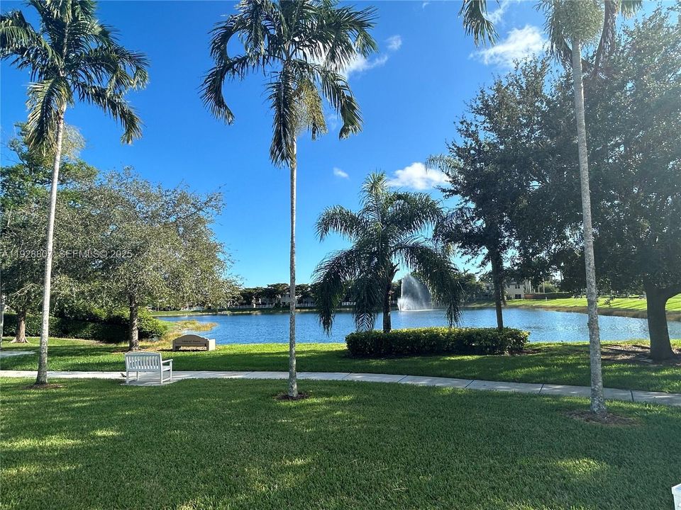 For Rent: $2,300 (3 beds, 2 baths, 1325 Square Feet)