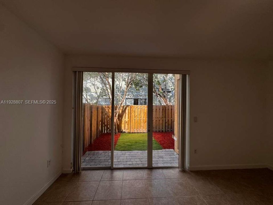 For Rent: $2,300 (3 beds, 2 baths, 1325 Square Feet)