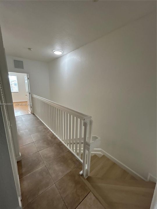 For Rent: $2,300 (3 beds, 2 baths, 1325 Square Feet)