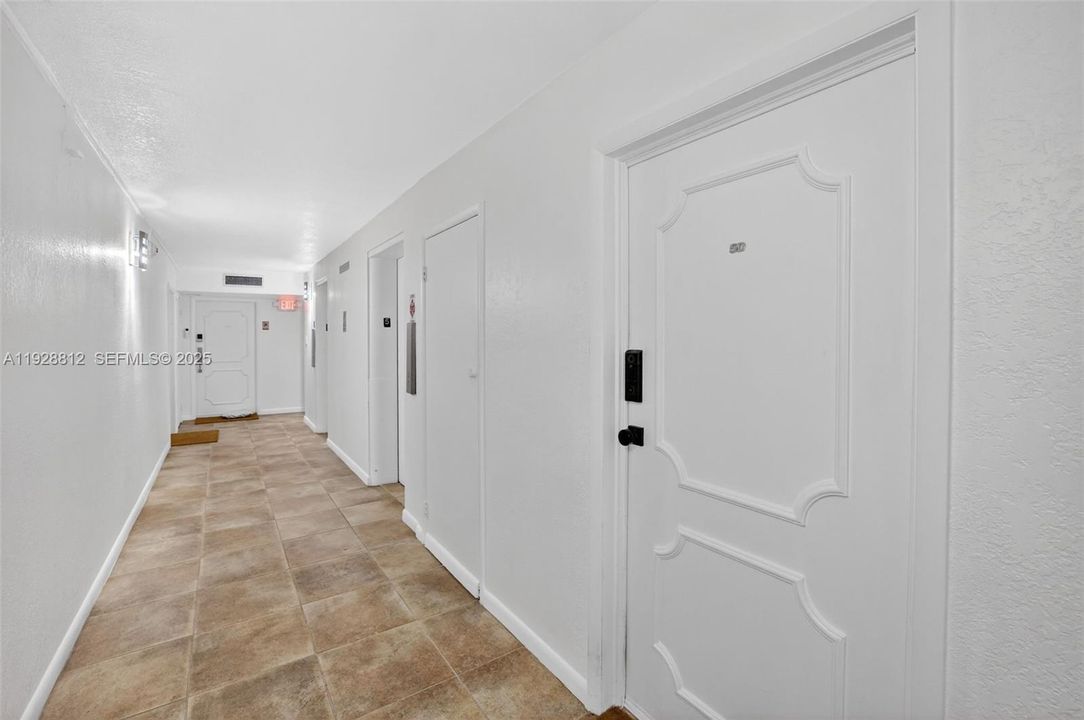 For Sale: $799,000 (2 beds, 2 baths, 1258 Square Feet)