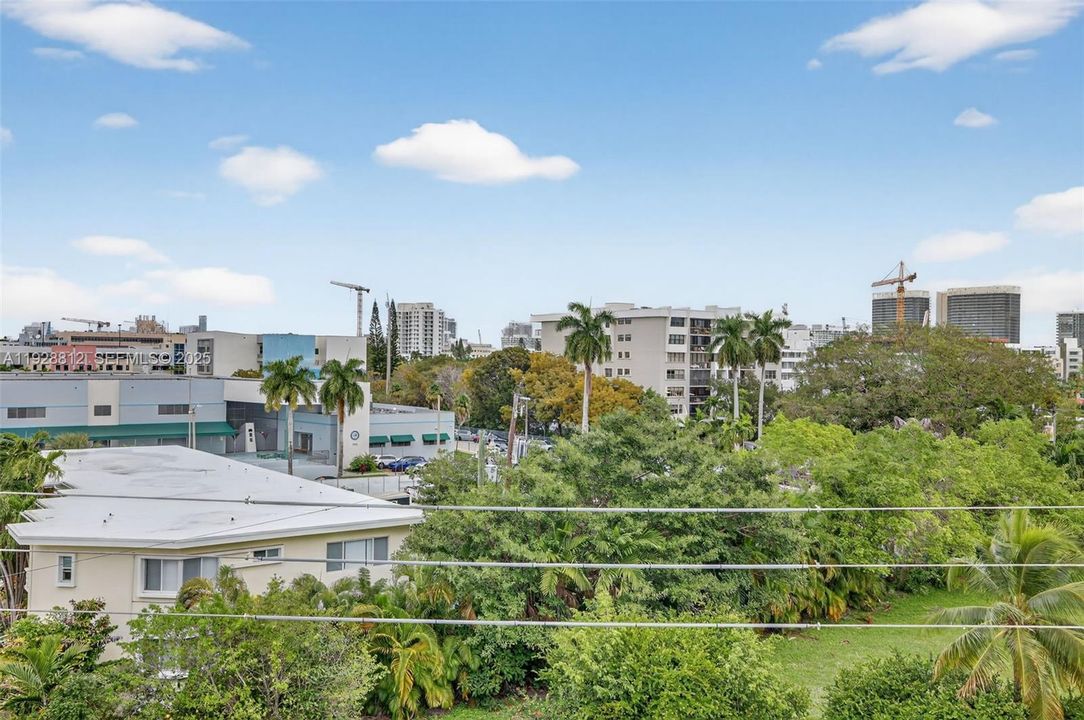 For Sale: $799,000 (2 beds, 2 baths, 1258 Square Feet)