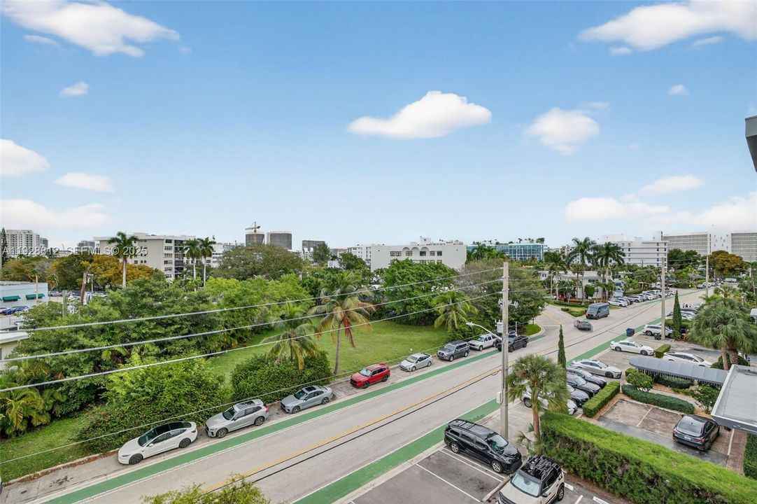 For Sale: $799,000 (2 beds, 2 baths, 1258 Square Feet)