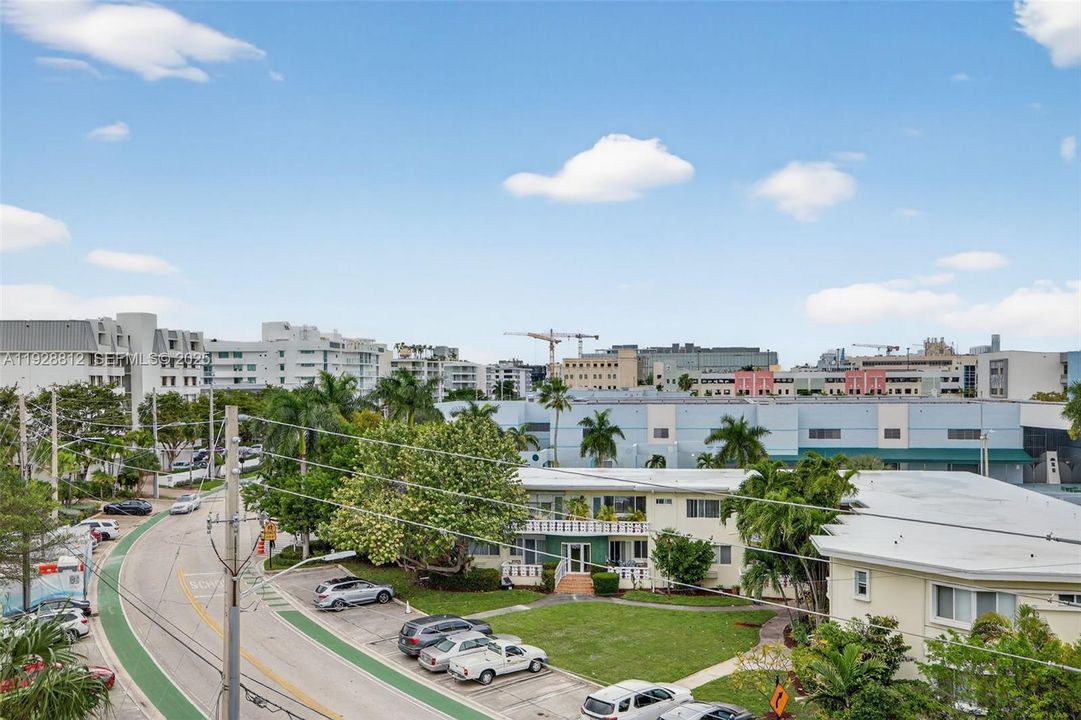 For Sale: $799,000 (2 beds, 2 baths, 1258 Square Feet)