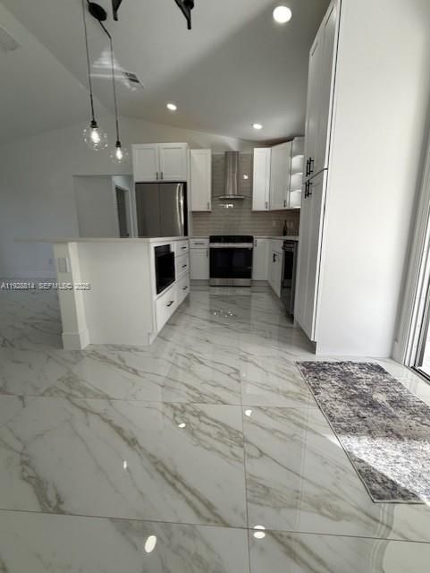 For Sale: $369,900 (3 beds, 2 baths, 1068 Square Feet)