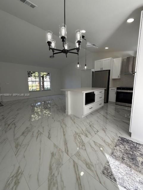 For Sale: $369,900 (3 beds, 2 baths, 1068 Square Feet)