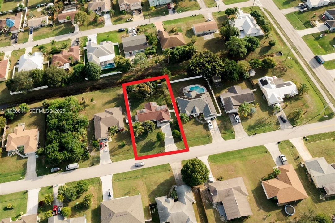 For Sale: $369,900 (3 beds, 2 baths, 1068 Square Feet)