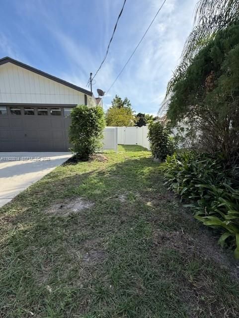 For Sale: $369,900 (3 beds, 2 baths, 1068 Square Feet)