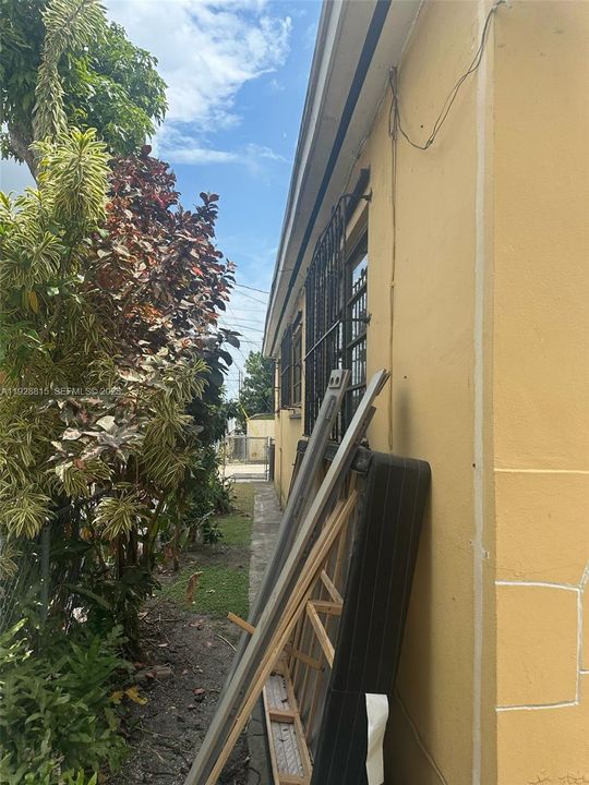 En Venta: $399,999 (3 camas, 1 baños, 1000 Pies cuadrados)