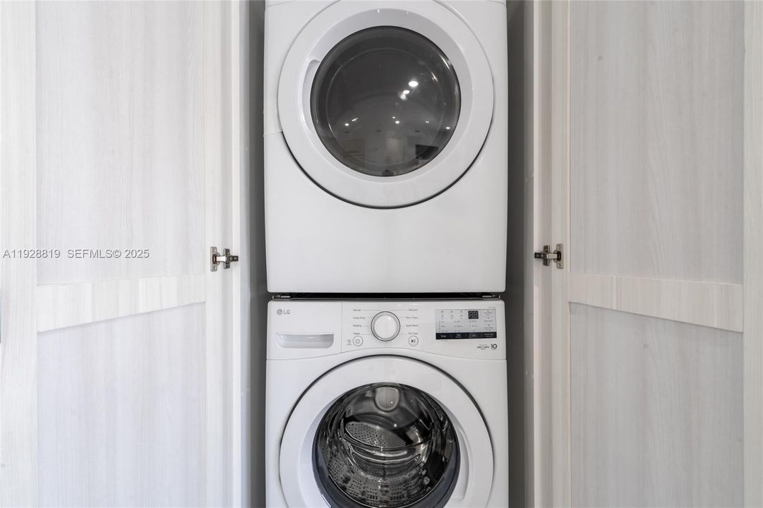 В аренду: $2,600 (3 спален, 2 ванн, 1300 Квадратных фут)