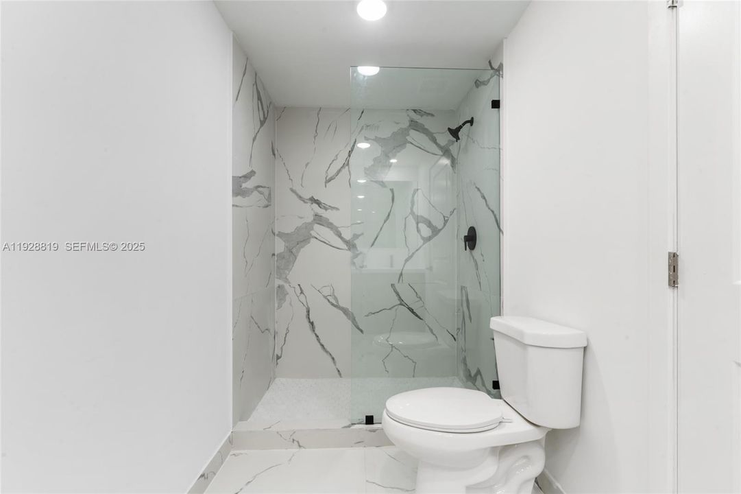 В аренду: $2,600 (3 спален, 2 ванн, 1300 Квадратных фут)