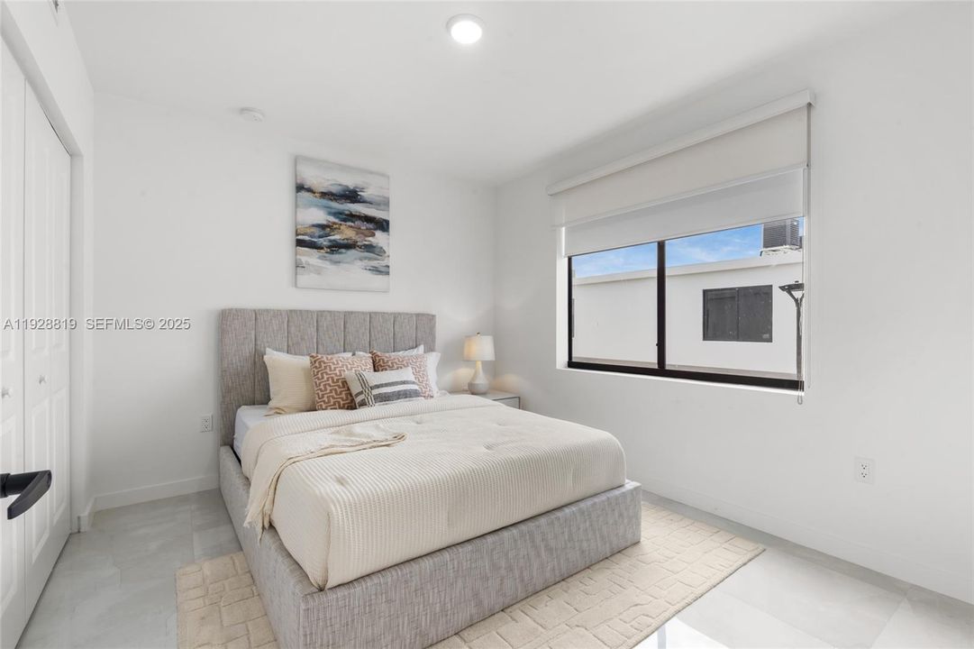 В аренду: $2,600 (3 спален, 2 ванн, 1300 Квадратных фут)