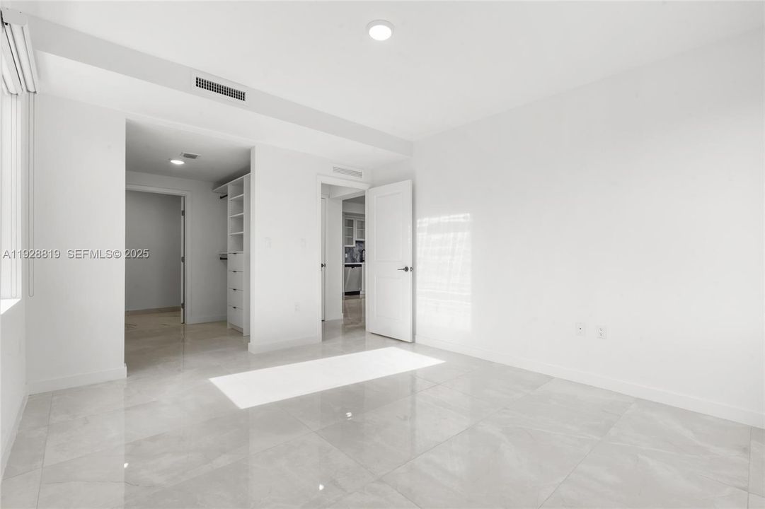 В аренду: $2,600 (3 спален, 2 ванн, 1300 Квадратных фут)