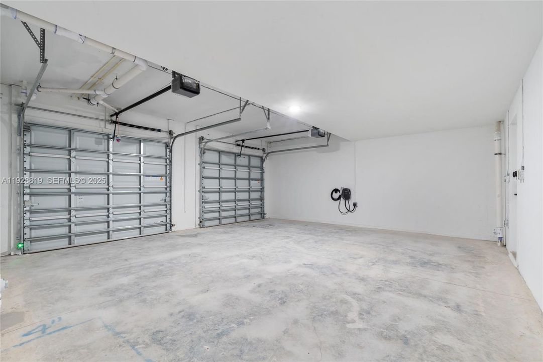 В аренду: $2,600 (3 спален, 2 ванн, 1300 Квадратных фут)