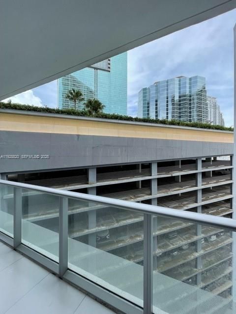 На продажу: $535,000 (1 спален, 1 ванн, 644 Квадратных фут)