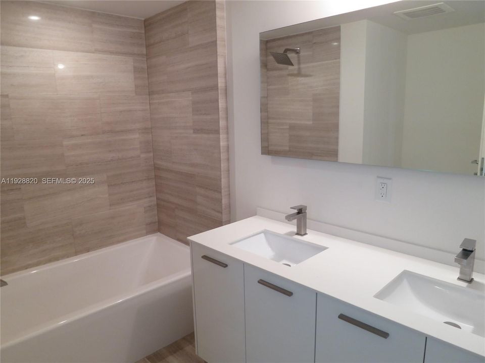 На продажу: $535,000 (1 спален, 1 ванн, 644 Квадратных фут)