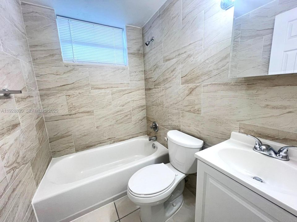 В аренду: $1,800 (2 спален, 1 ванн, 0 Квадратных фут)