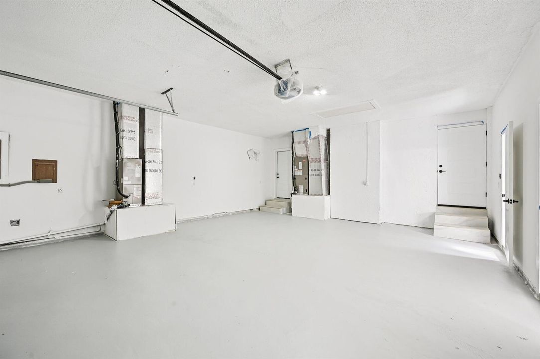 5225 garage2